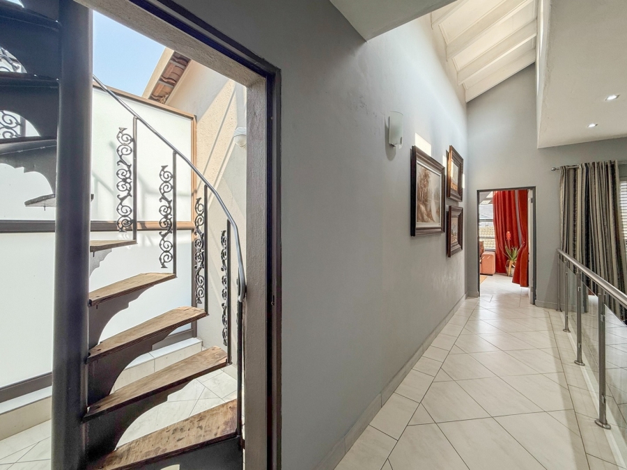 7 Bedroom Property for Sale in Melodie North West